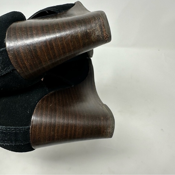 Lucky Brand Boots Sz 10 Suede Leather Cutout Design Wedge Heel Ankle Bootie - Picture 15 of 16